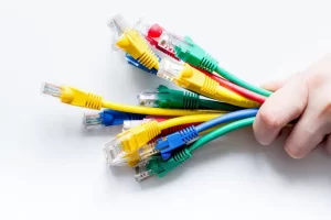 کابل کشی شبکه در شرایط نرمال محیطی بدون ارتفاع